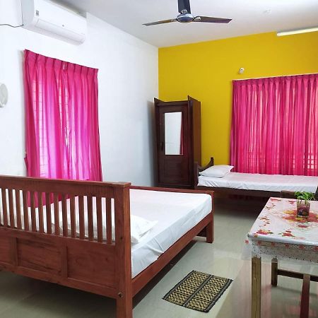 A K Munroe Homestay Mundrothuruth Exterior foto